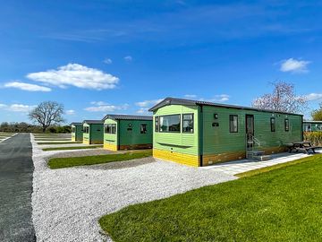 Well-spaced caravans