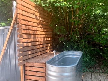 Derwen hot tub for two