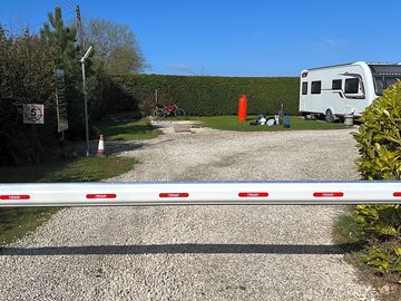 Entrance barrier