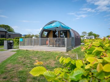 Accessible glamping pod