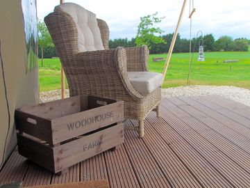 Armchair on decking (added by manager 11 mar 2022)