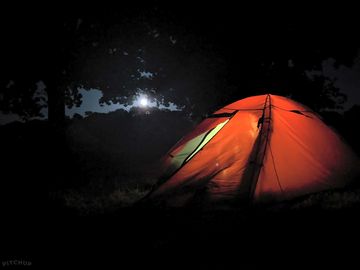 Moon rising over my tent (added by emily_l115627 10 aug 2020)