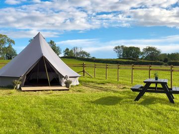 Bell tent and outdoor seating (added by manager 05 jun 2022)