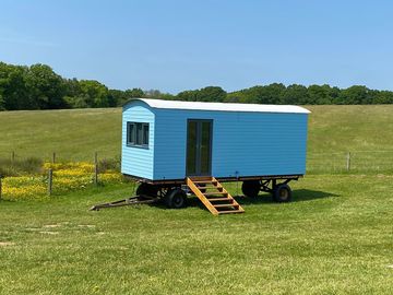 Shepherd's hut - new for 2023 (added by manager 28 may 2023)