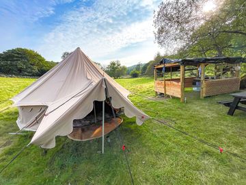 Paulo's pitch bell tent (added by manager 17 mar 2023)