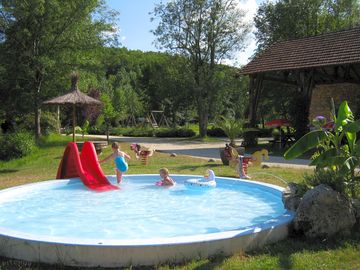 Paddling pool