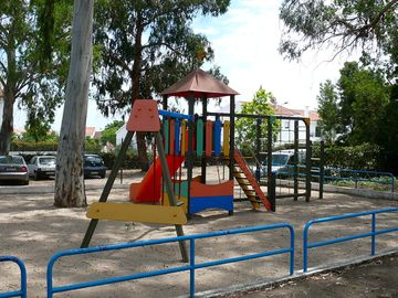 Playground (added by manager 28 dec 2016)