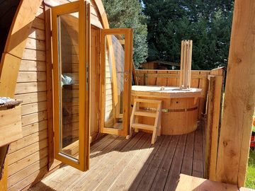 Private hot tub for the woodpecker cabins (added by manager 01 jul 2022)