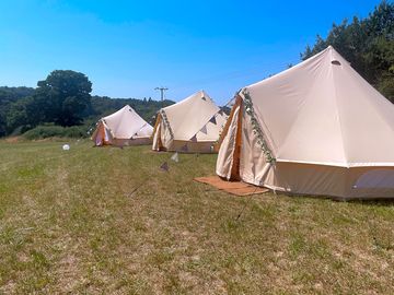 Bell tents (added by manager 26 jul 2022)