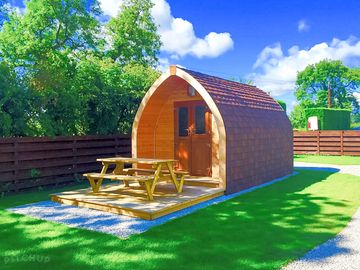 Camping pod