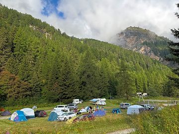 Emplacements de camping / campsite pitches