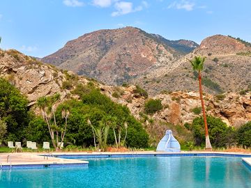 Seasonal pool