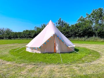 Bell tent exterior (added by manager 29 mar 2023)