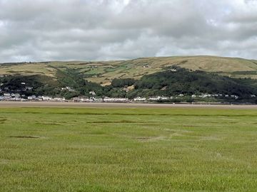 Looking across the campsite (added by manager 17 jul 2023)