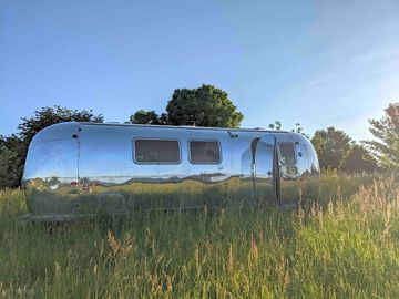 Airstream caravan (added by manager 04 jul 2023)