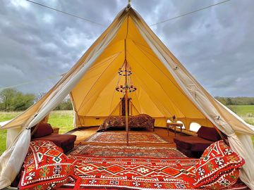 Luxury tent