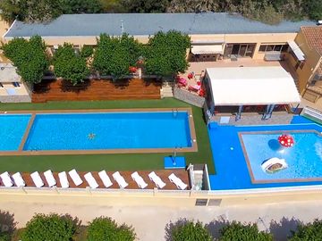Children pool