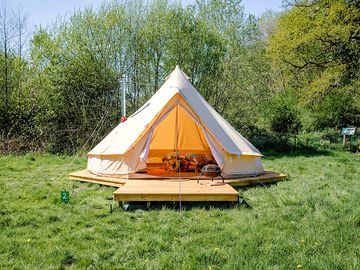 Bell tent (added by manager 21 jul 2023)