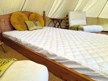 Glamping bell tent (added by manager 24 apr 2024)