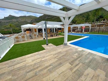 Outdoor swimming pool