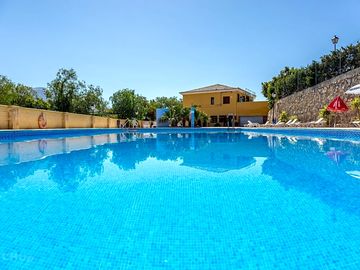 Open-air swimming pool