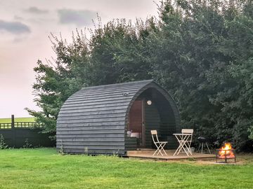 Visitor image of the pod with fire pit (added by manager 06 sep 2022)