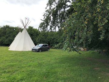 Parking next to tipi (added by manager 26 jun 2023)