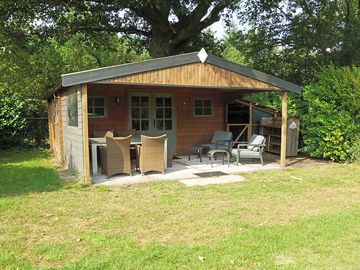 Front of the hiker's cabin (added by manager 20 sep 2021)