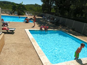 Paddling pool