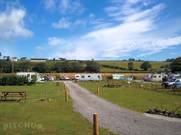 Wide-angled view of the campsite (added by manager 03 feb 2012)