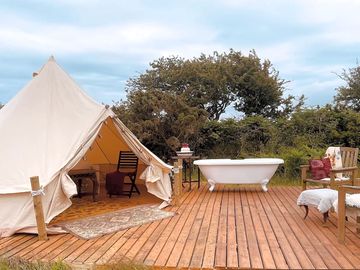 Safari bell tent (added by manager 19 may 2024)