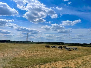 Camp lion pitches & picnic area