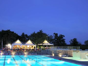 Swimming pool at night (added by manager 17 mar 2020)
