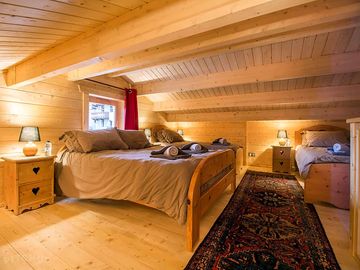 Nordic lodge wooden cabin sleeping a family of 5 (added by manager 21 dec 2023)