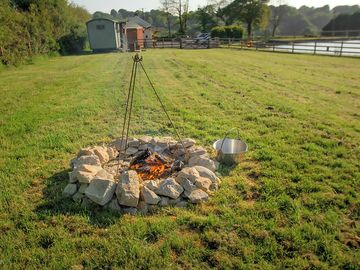 Shared firepit