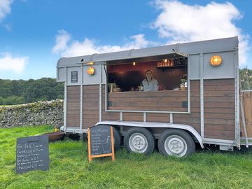 Horsebox serving hot and cold drinks and snacks (added by manager 18 mar 2024)