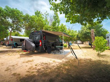 Plenty of room for awnings