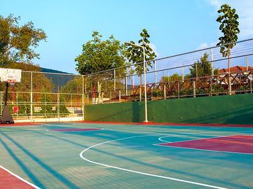 Basketball court (added by manager 15 mar 2024)