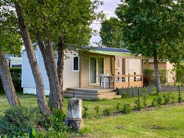 Exterior of three-bed caravan (added by manager 09 jan 2023)