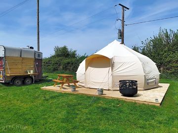 Bell tent (added by manager 19 may 2024)