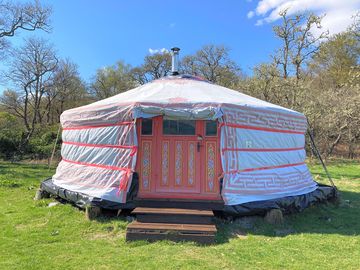 Otter yurt (added by manager 15 jun 2022)