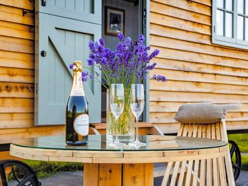 Alfresco seating