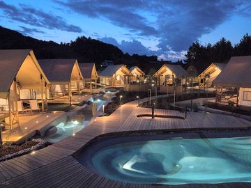 A relaxing stream with private 'jacuzzis'