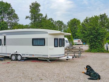 Big gravel pitches with electricity