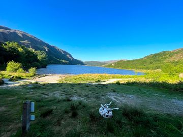 Lakeside pitches, with dogs welcome