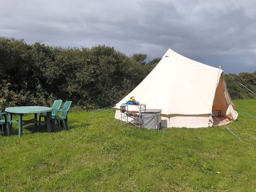 Bell tent (added by manager 29 jul 2023)
