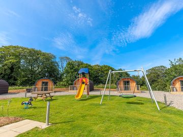 Play park (added by manager 30 sep 2021)