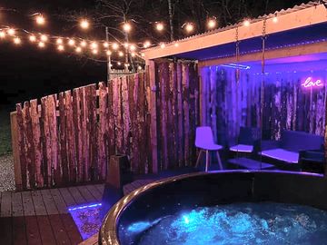 Hot tub (added by manager 06 jul 2023)