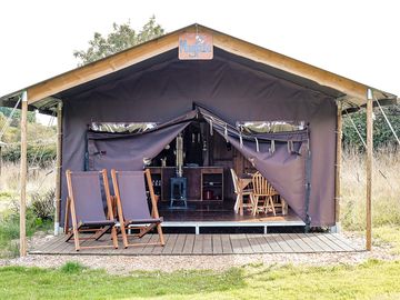 Safari tent exterior (added by manager 13 dec 2022)