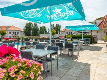 Outdoor bar seating